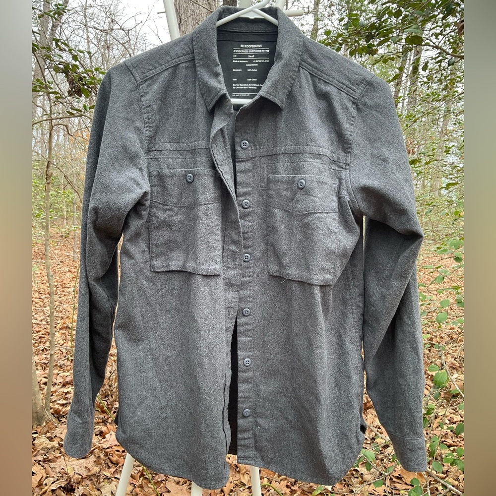 REI Cooperative Dark Gray Cotton Shirt 20” by 24”